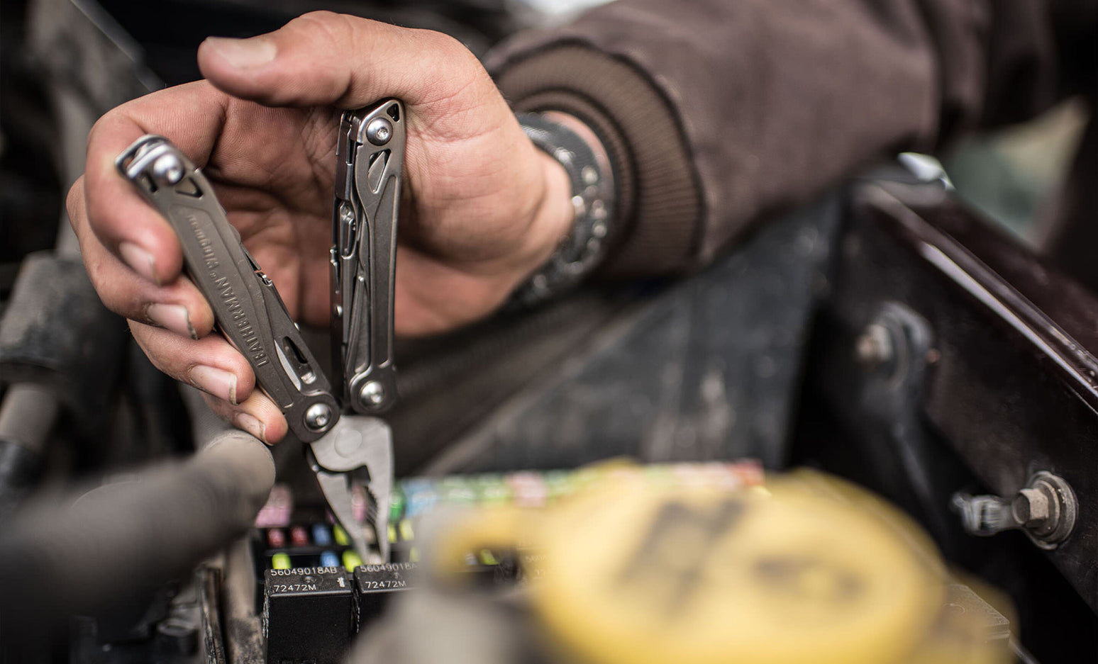 Leatherman Wingman® | Multi Tool | 14 Tools | Stainless Steel ...